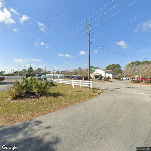 2 Meadow Run Cir Unit 2G, Valdosta, GA 31602 Room for Rent in