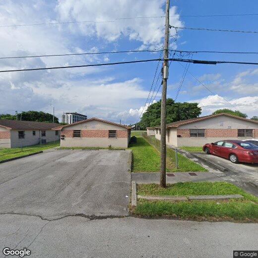 Primary Photo - 11611 SW 215th St