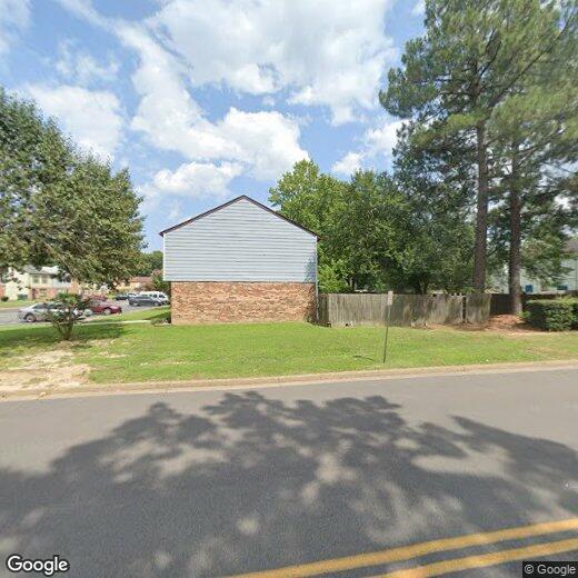 Primary Photo - 401 Acreview Dr