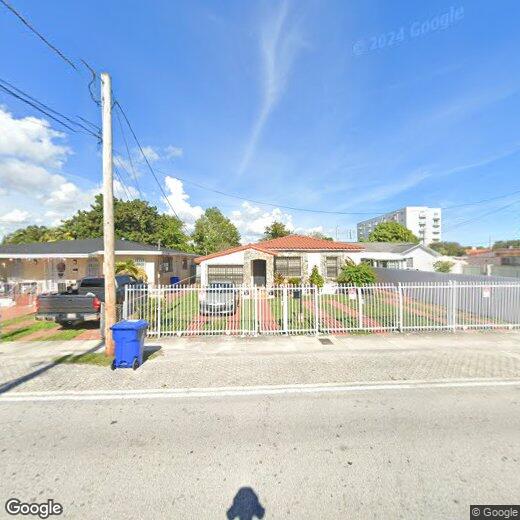 Primary Photo - 2245 NW 3rd St