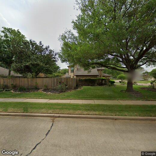 Foto principal - 15803 Locust Grove Dr