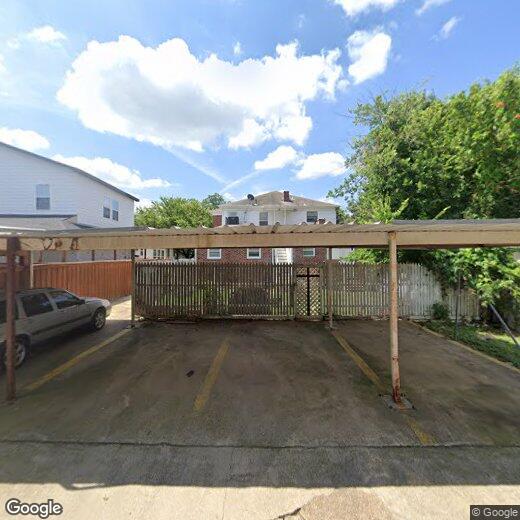 Foto principal - 813 W Eighth St
