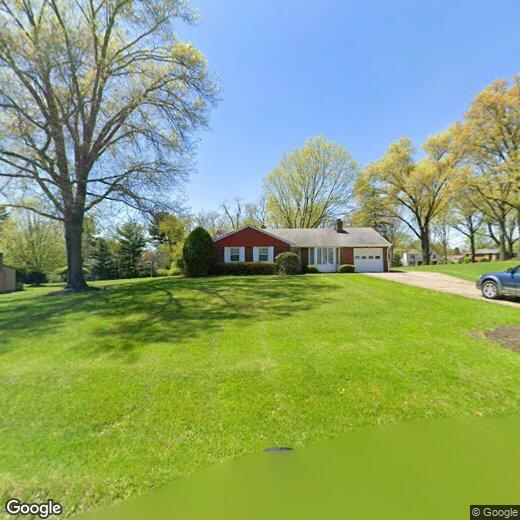 Foto principal - 2349 Fairlawn Dr