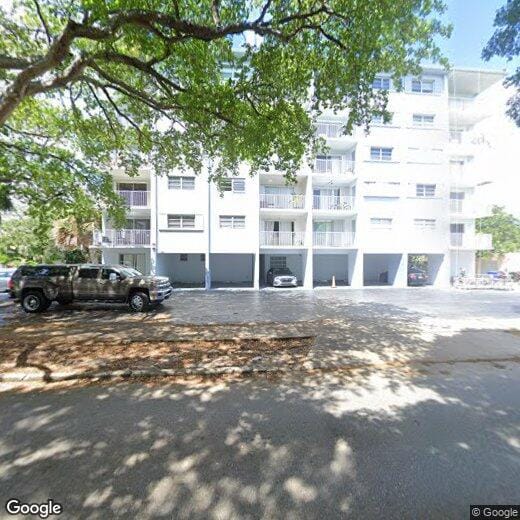 Primary Photo - 1701 Washington St