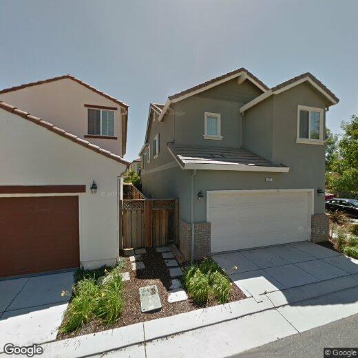 Primary Photo - 4 br, 2.5 bath House - 98 W. Brilloso Ln.