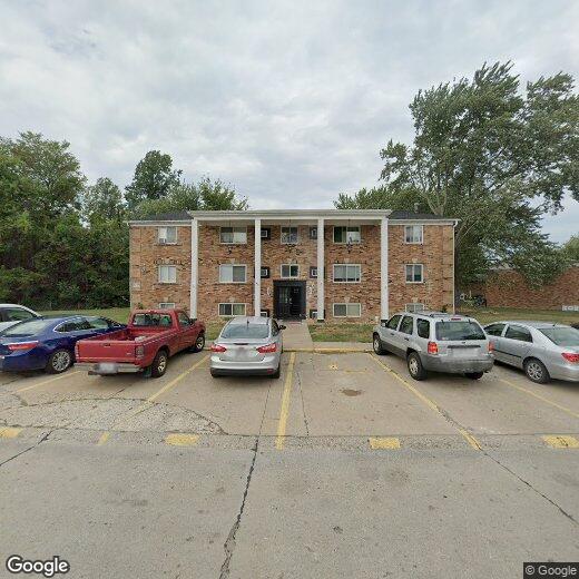 Primary Photo - 640 S Shore Ct