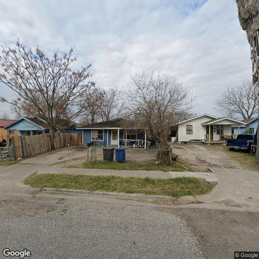 Primary Photo - 441 Pueblo St