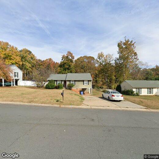 Primary Photo - 10021 Heathergate Ln