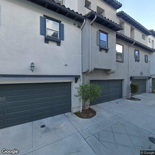 Primary Photo - Beautiful Townhome 3 Bed/3-1/2Bath at the ...