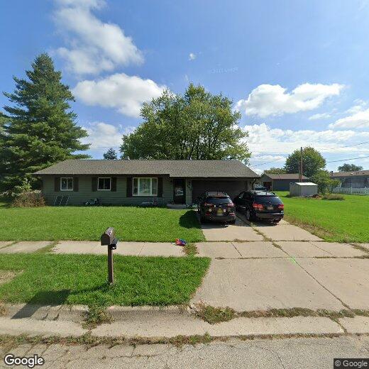 1905 Garden Dr, Janesville, WI 53546 House for Rent in Janesville, WI