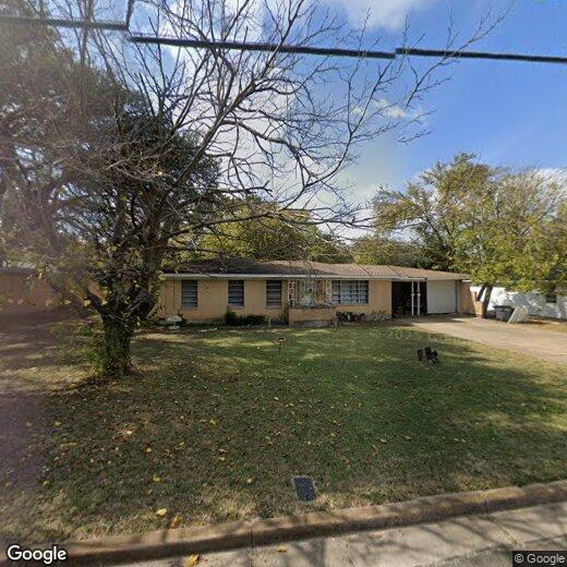 2408 Lake Air Dr, Waco, TX 76710 House Rental in Waco, TX