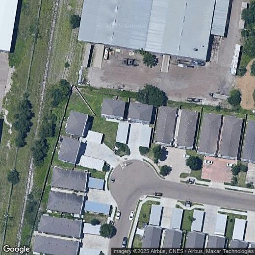 Primary Photo - 1231 White Oak Dr