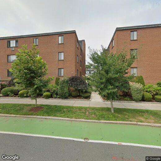 Primary Photo - 222 Babcock St