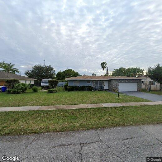 Primary Photo - 5360 Fletcher St