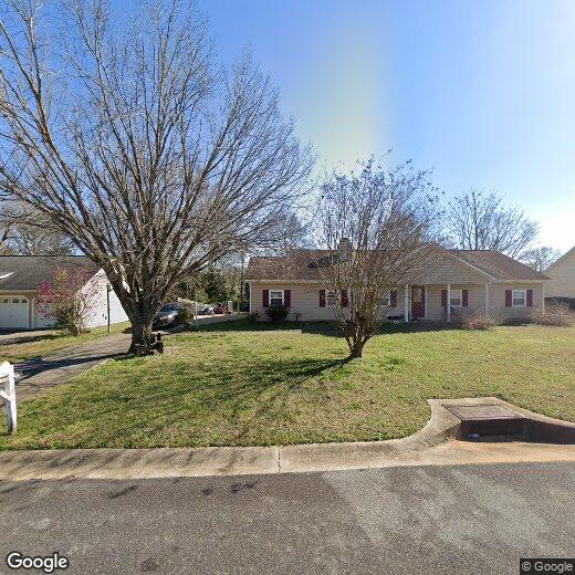 Primary Photo - 208 Woodcarver Trail