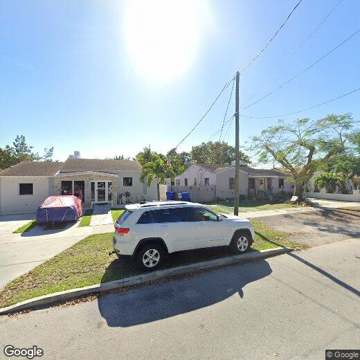 Primary Photo - 1462 SW 19th Ave