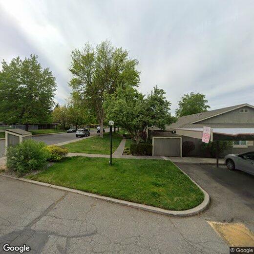 Foto principal - Charming 2 Bed, 1 Bath in Spokane!