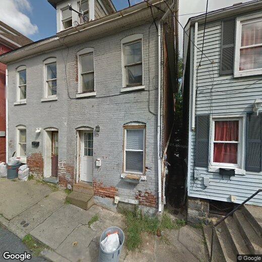 Primary Photo - 725 Pine St