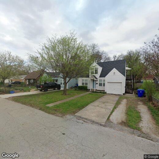 828 W Comanche St Unit 1/2, Norman, OK 73069 Room for Rent in Norman
