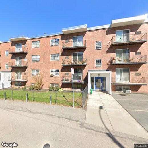Foto principal - 8 Robinwood Ave