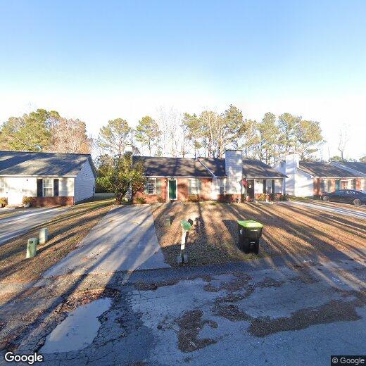 Foto principal - 210 Deer Creek Dr
