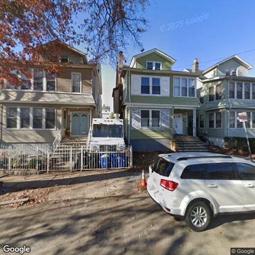 Primary Photo - 125 Columbia Ave