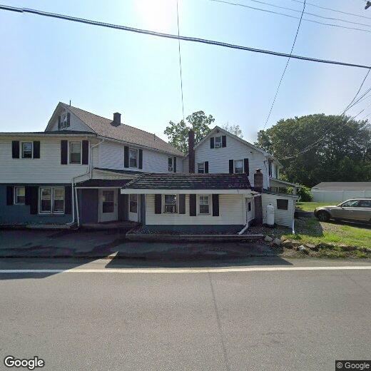 Foto principal - 672 Mt Hope Ave