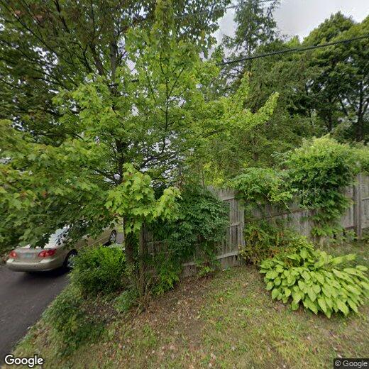 302 Hooper Rd, Endicott, NY 13760 Room for Rent in Endicott, NY