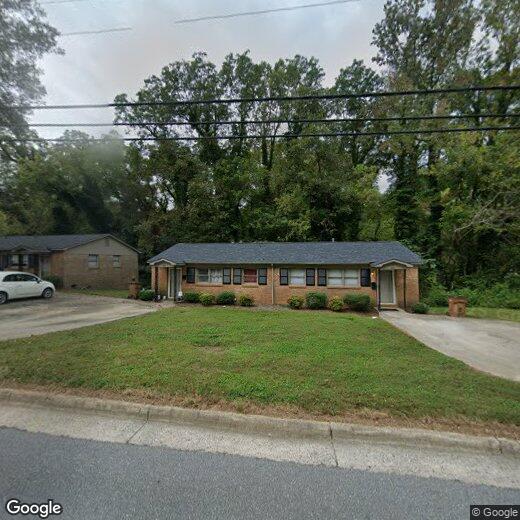 614 S Laurel St, Lincolnton, NC 28092 Apartment for Rent in