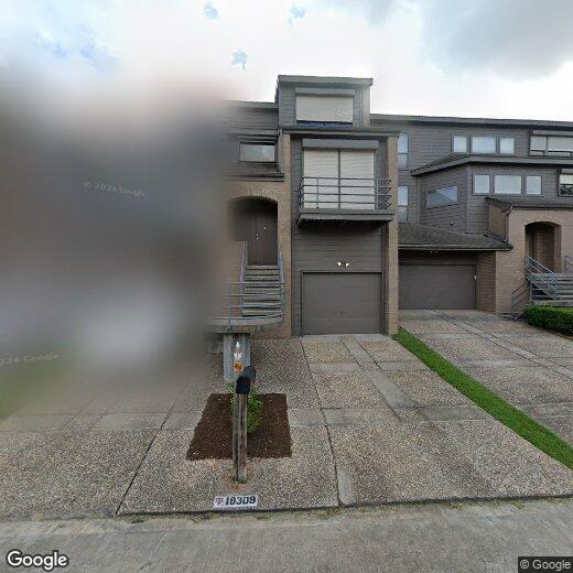 Primary Photo - THIS IMMACULATELY MAINTAINED, THREE BED, F...