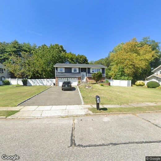 5 Heritage Ln, Wheatley Heights, NY 11798 House Rental in Wheatley Heights, NY