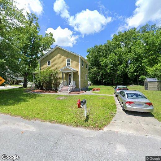 Primary Photo - 151 Poplar St