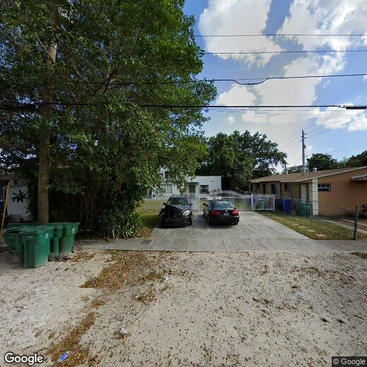 1278 NW 44th St Unit 1, Miami, FL 33142 Room for Rent in Miami, FL