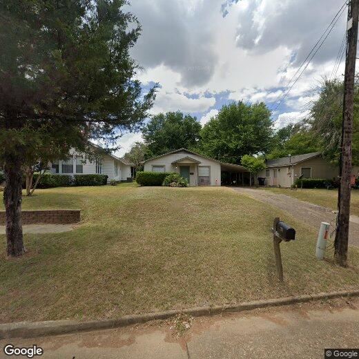Foto principal - 206 E Melton St