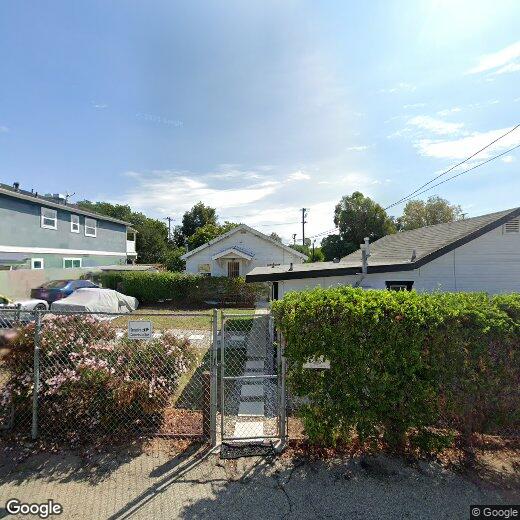 Primary Photo - 1013 Madrid Ave