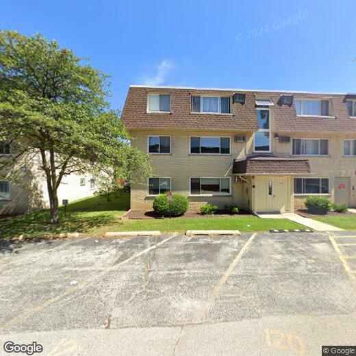 Primary Photo - 8806 Briar Ct