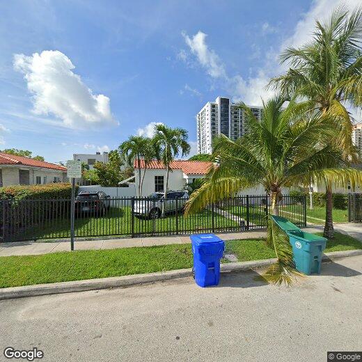 Foto principal - 3122 SW 21st Ter