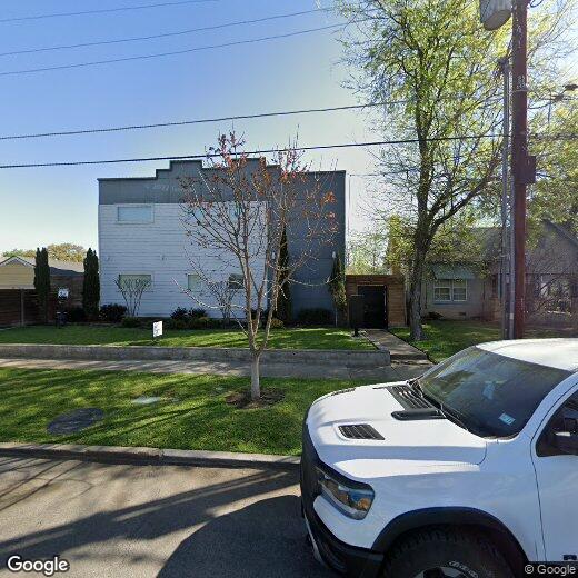 Primary Photo - 2330 Kirby St
