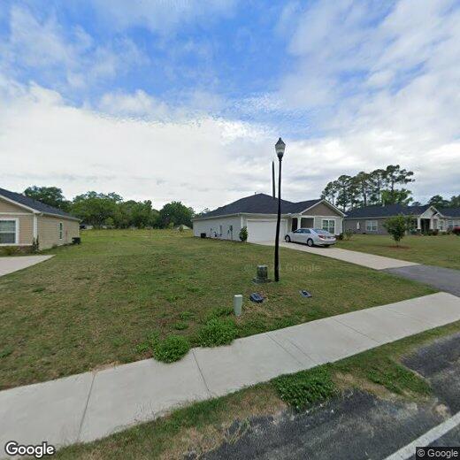 Primary Photo - 1221 Lakeshore Dr