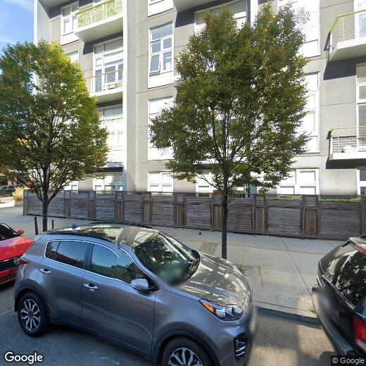 Primary Photo - 390 Lorimer St