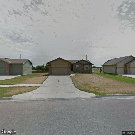 816 S Longbranch Dr, Maize, KS 67101 House Rental in Maize, KS