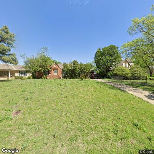 1127 Glenwood Ave, Nichols Hills, OK 73116 House for Rent in Nichols Hills, OK