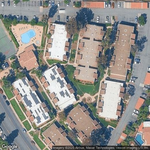 Foto principal - 7737 Margerum Ave