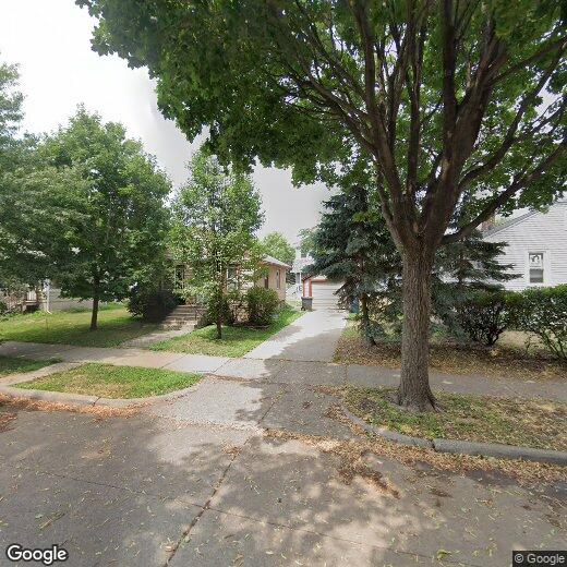 Primary Photo - 1721 Rollins Ave SE