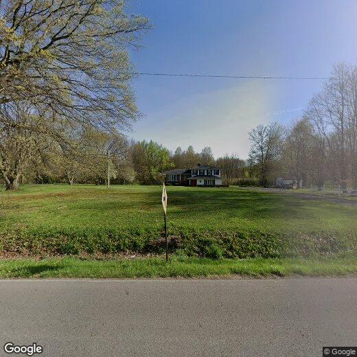 5575 Oak St, Lowellville, OH 44436 House for Rent in Lowellville, OH