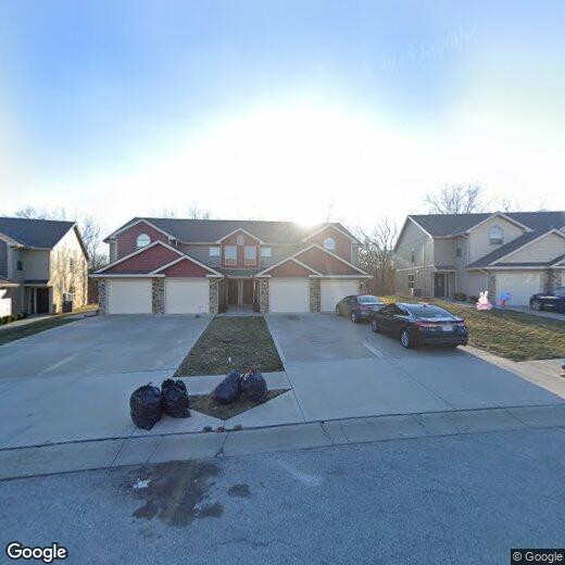 Primary Photo - 8310 N Spruce Ave