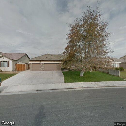 Primary Photo - NW Home with Pool & Solar!