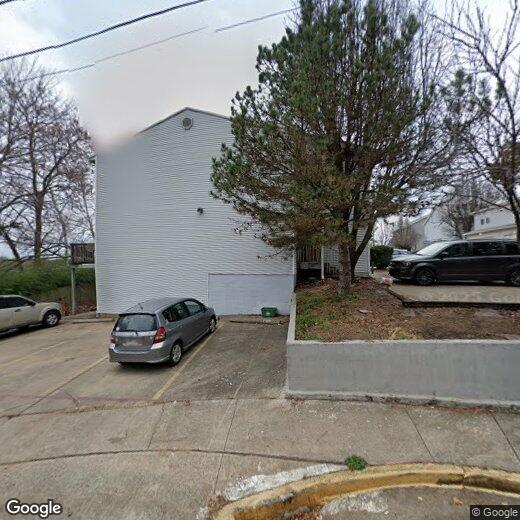 Primary Photo - 656 W Adams St