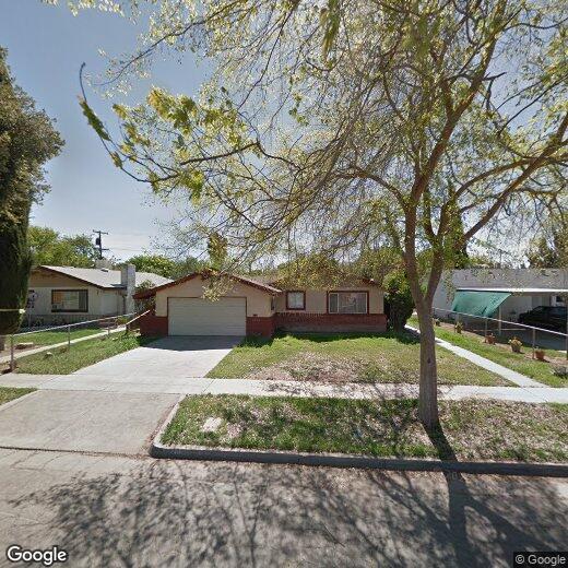 Primary Photo - 2228 E Holland Ave