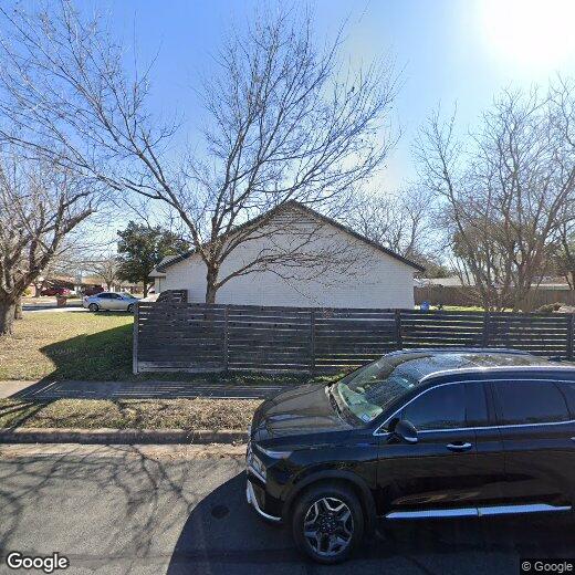 Primary Photo - 1103 Echo Ln